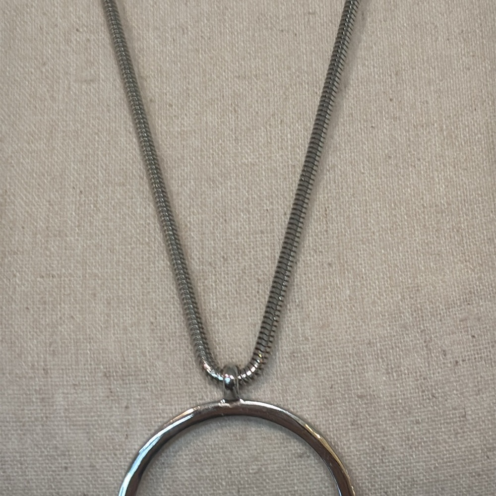 EUC Statement Necklace - Picture 6 of 7